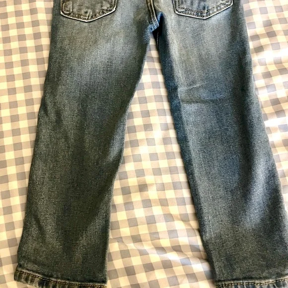 Old Navy Kids Jeans in Classic Blue - Picture 3 of 5